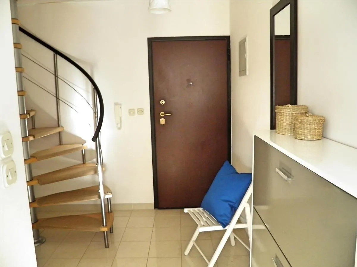 Apartment Daisy Petrcane